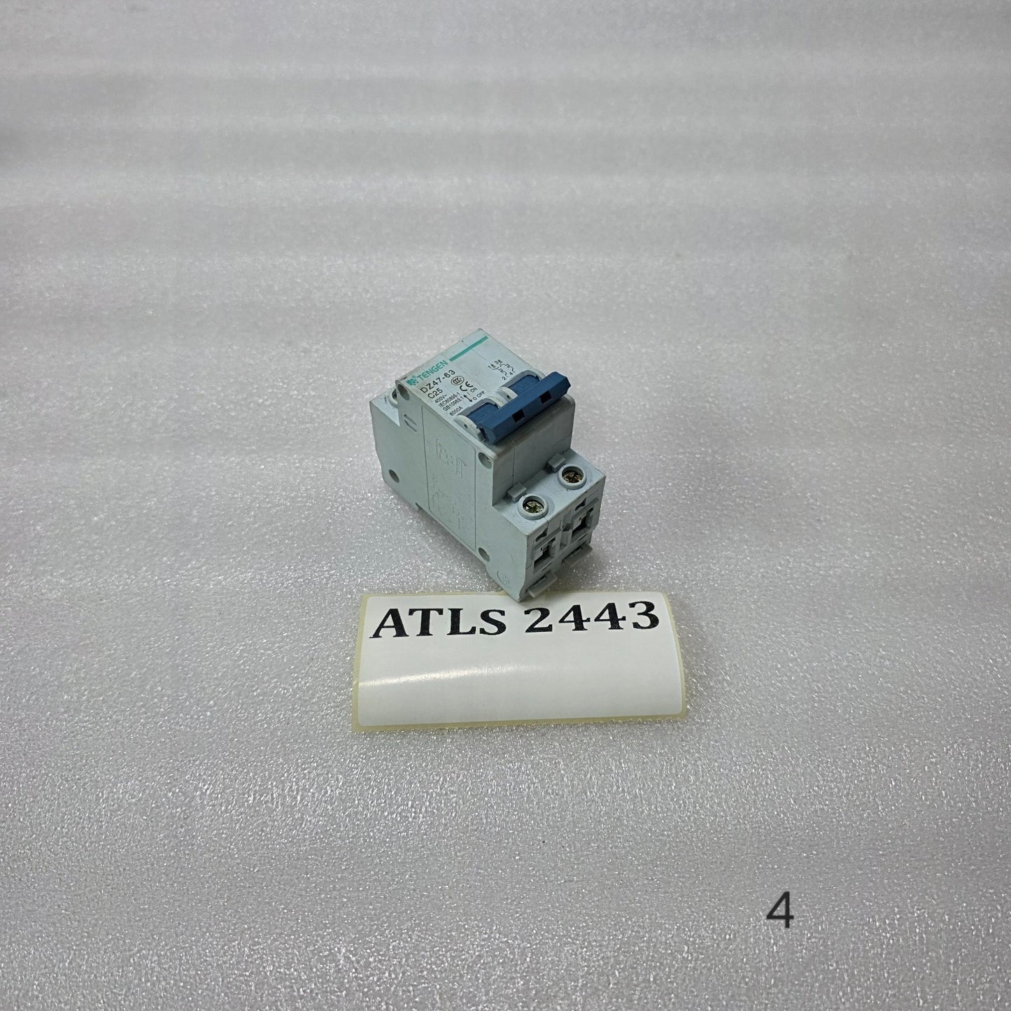 TENGEN DZ47-63 C25 2 POLE MINIATURE CIRCUIT BREAKER 25A 400V 6KA