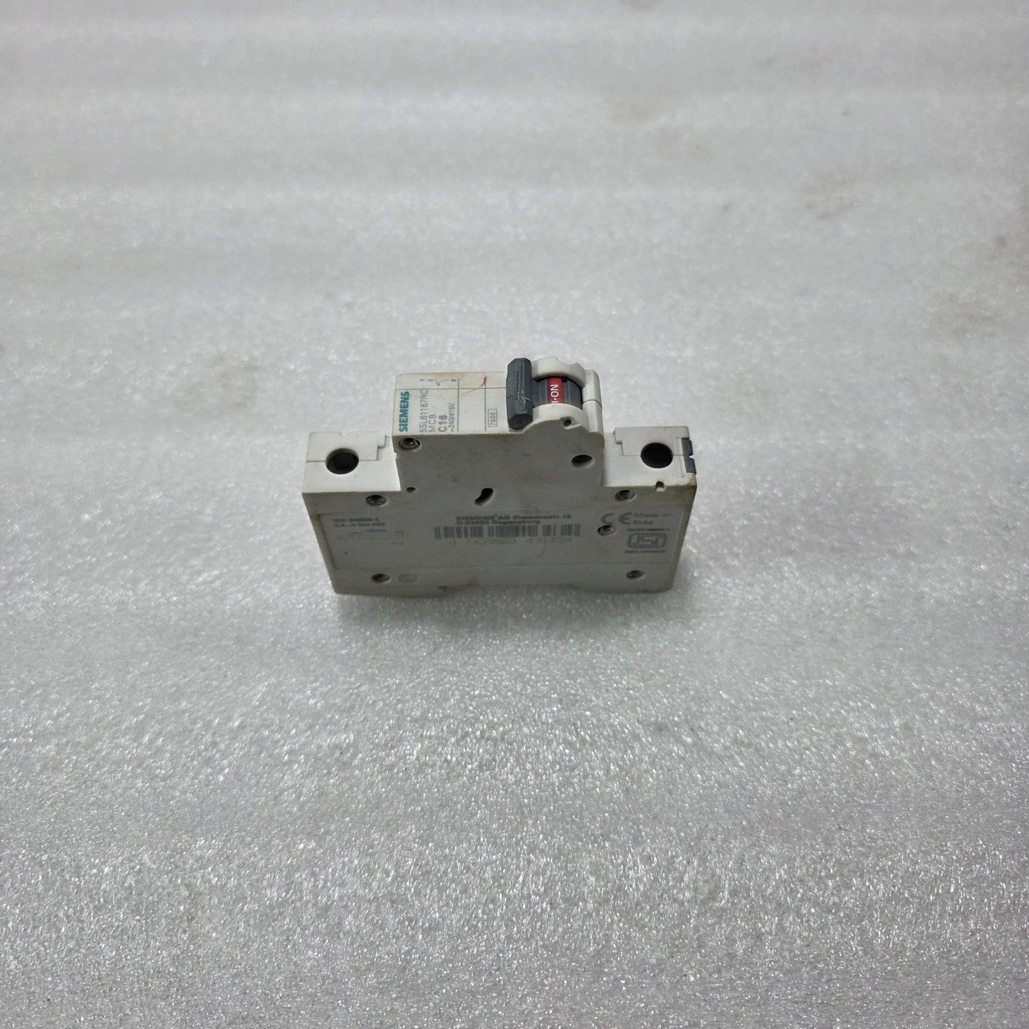 SIEMENS 5SL61167RC C16 16A SINGLE POLE MCB 240/415V MINIATURE CIRCUIT BREAKER