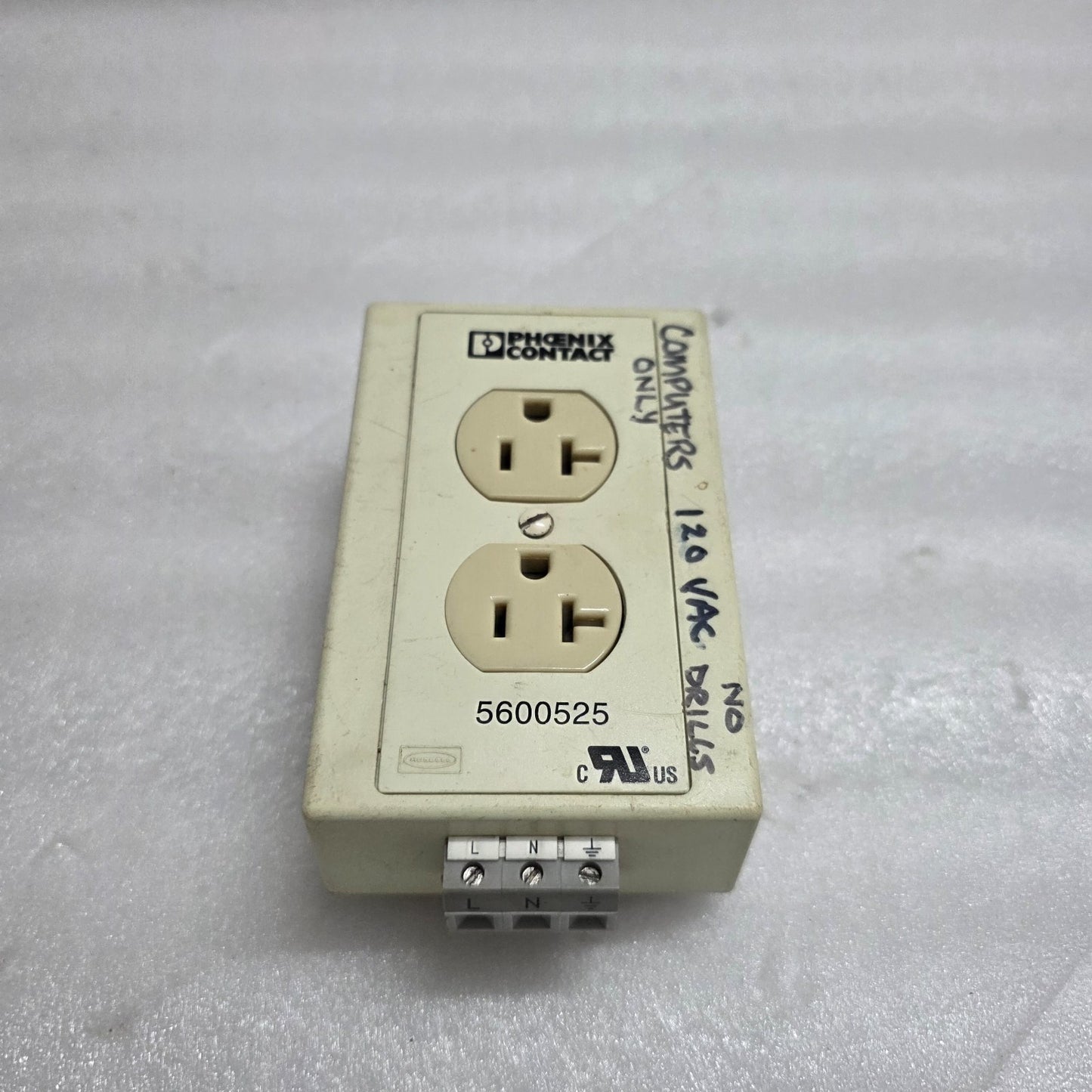 PHOENIX CONTACT 5600525 RAIL-MOUNTED DUAL POWER OUTLET EM-DUO 120/20
