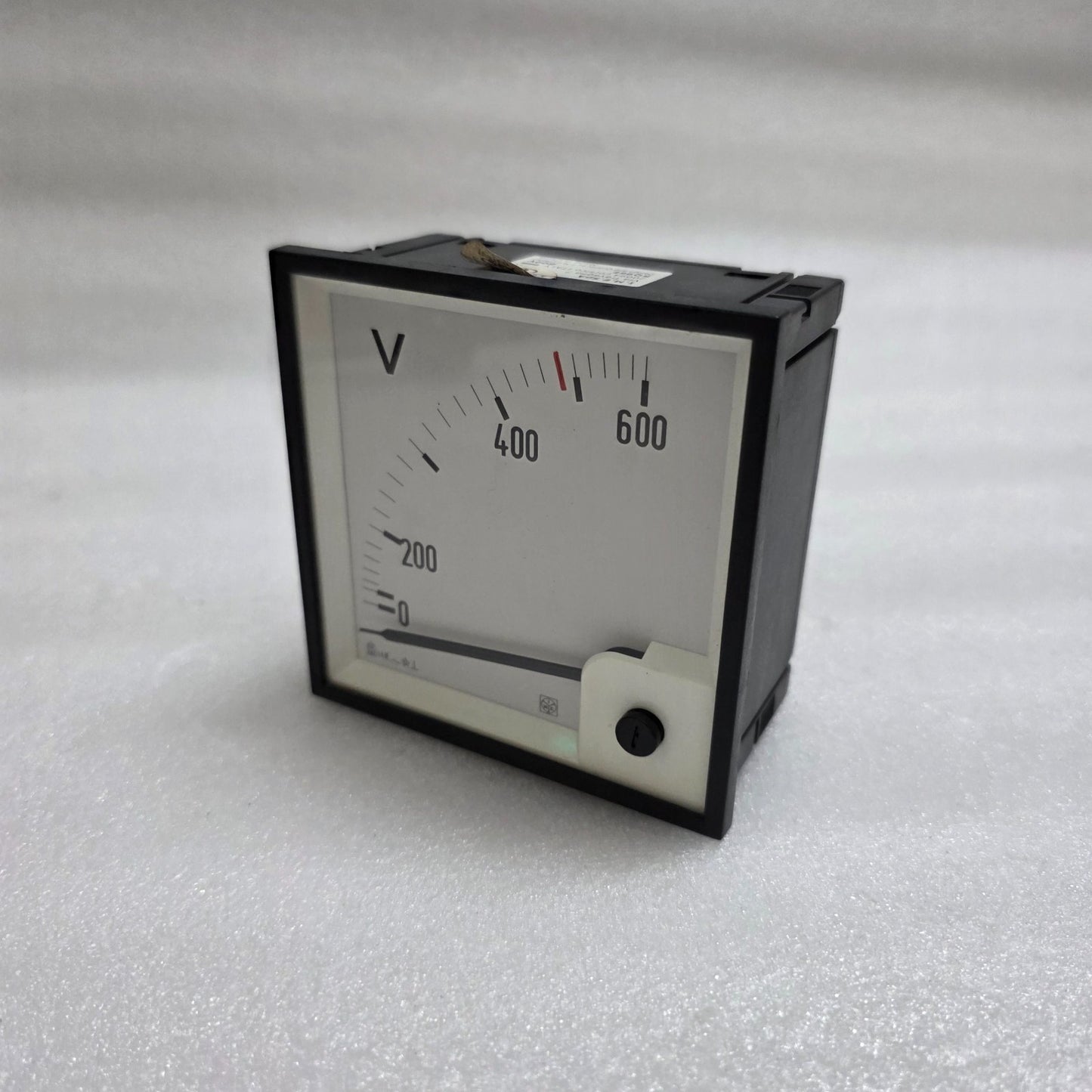 IME RQ96E Analog AC Voltmeter Panel Meter 0 to 600 VAC