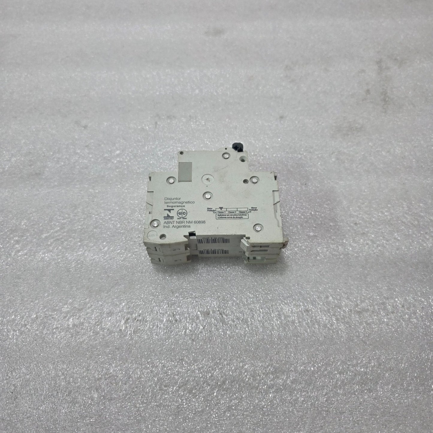MERLIN GERIN MULTI9 C60N C6 2 POLE MCB 6A 400V 6KA CIRCUIT BREAKER