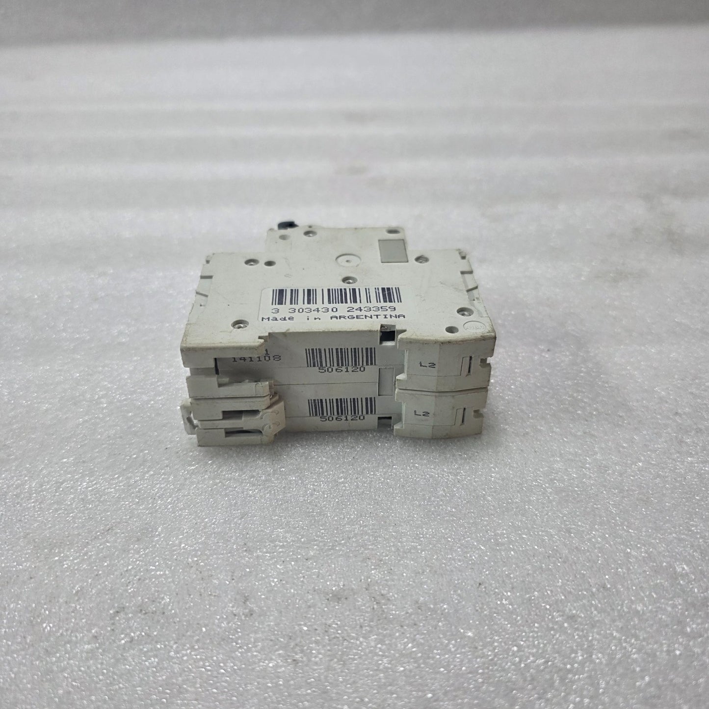 MERLIN GERIN MULTI9 C60N C6 2 POLE MCB 6A 400V 6KA CIRCUIT BREAKER