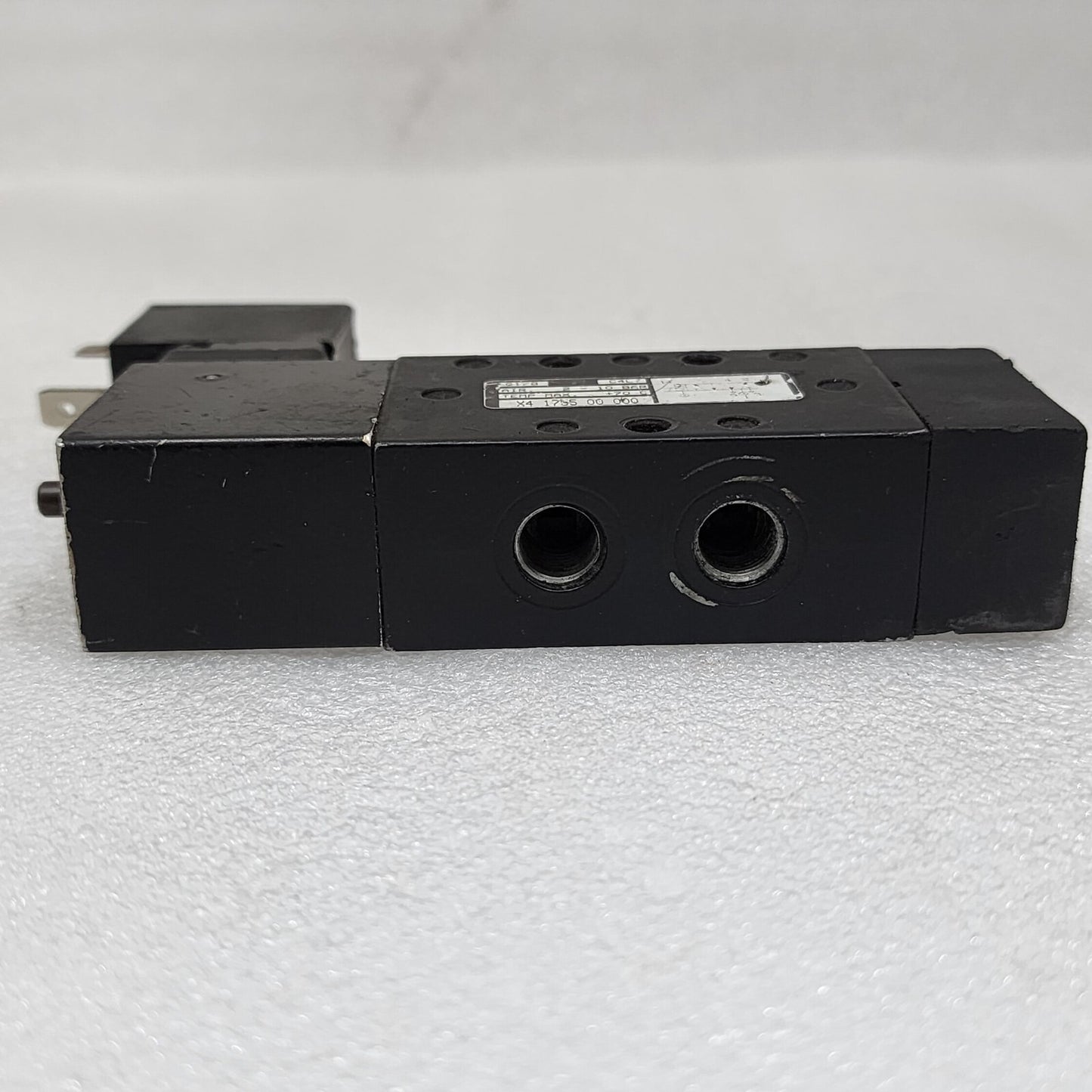 X4 1755 00 000 PNEUMATIC VALVE 2-10 BAR