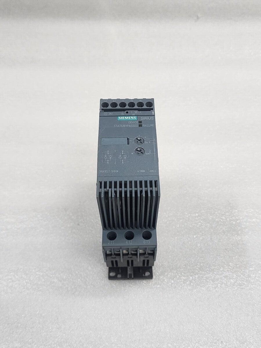 SIEMENS 3RW3027-1BB04 AC SEMICONDUCTER MOTOR STARTER 32A 15KW/400V