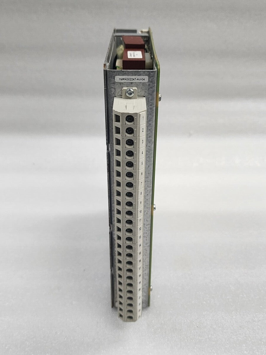 ABB 1MRK002247-AVr04 BOARD