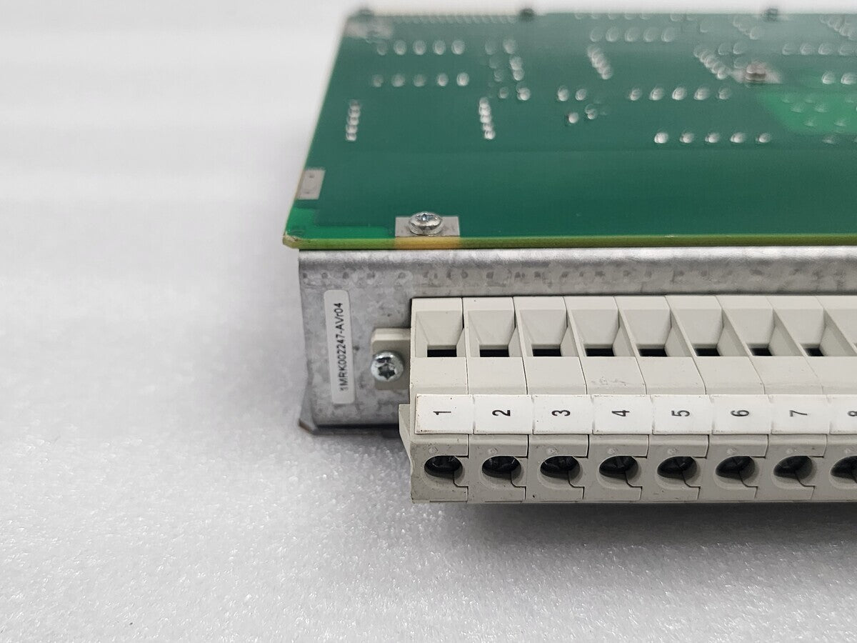 ABB 1MRK002247-AVr04 BOARD