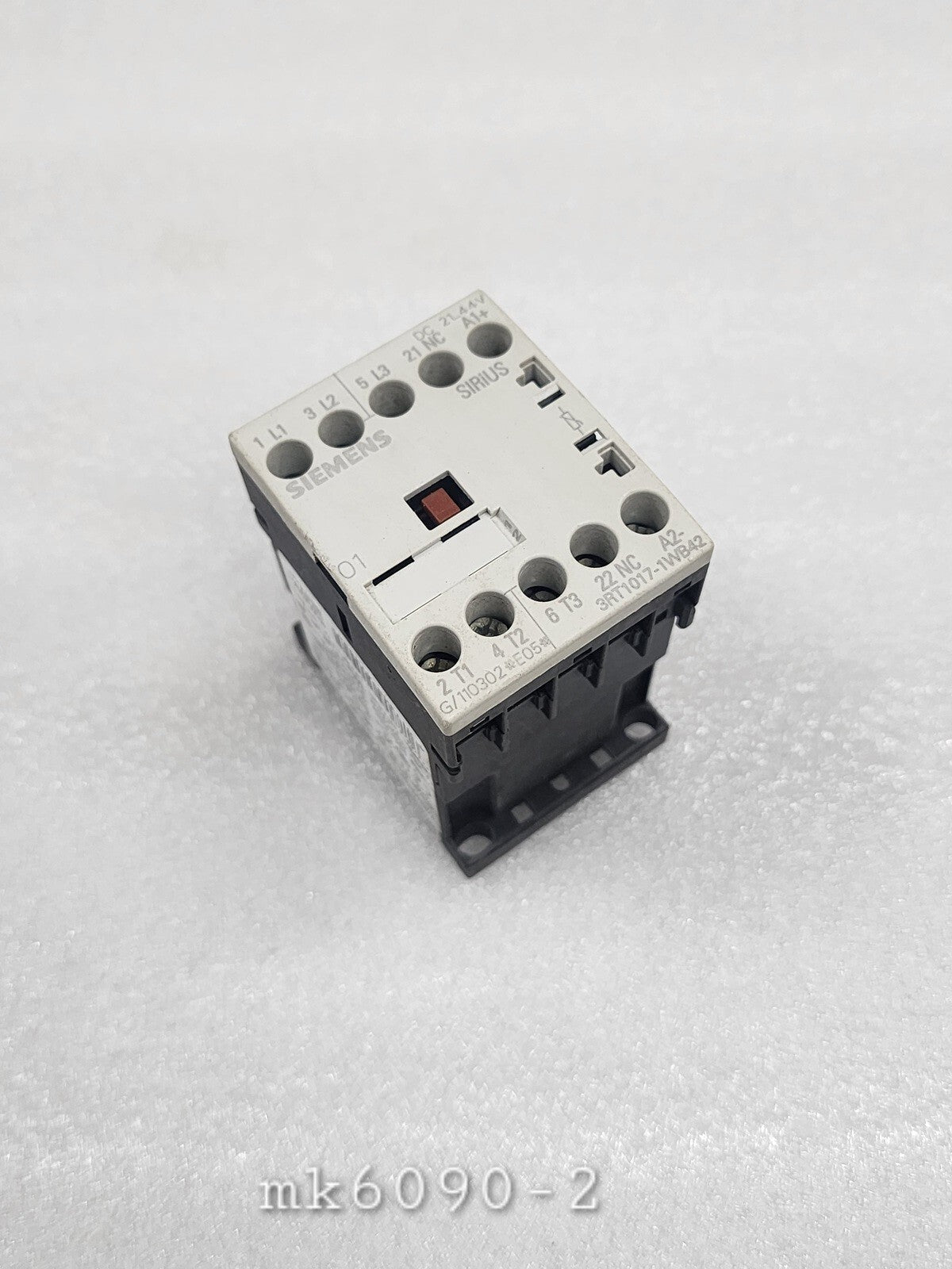 SIEMENS 3RT1017-1WB42 MAGNETIC CONTACT 5.5KW 400-690V