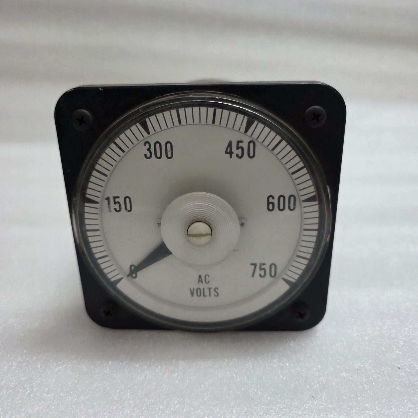 GENERAL ELECTRIC (GE) / YOKOGAWA 103431LSZZ ANALOG AC VOLTMETER (PANEL METER) AB