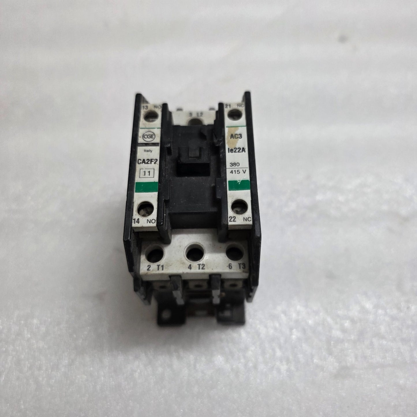 CGE CA2F2 MAGNETIC CONTACTOR 22A COIL VOLTAGE 380-440V