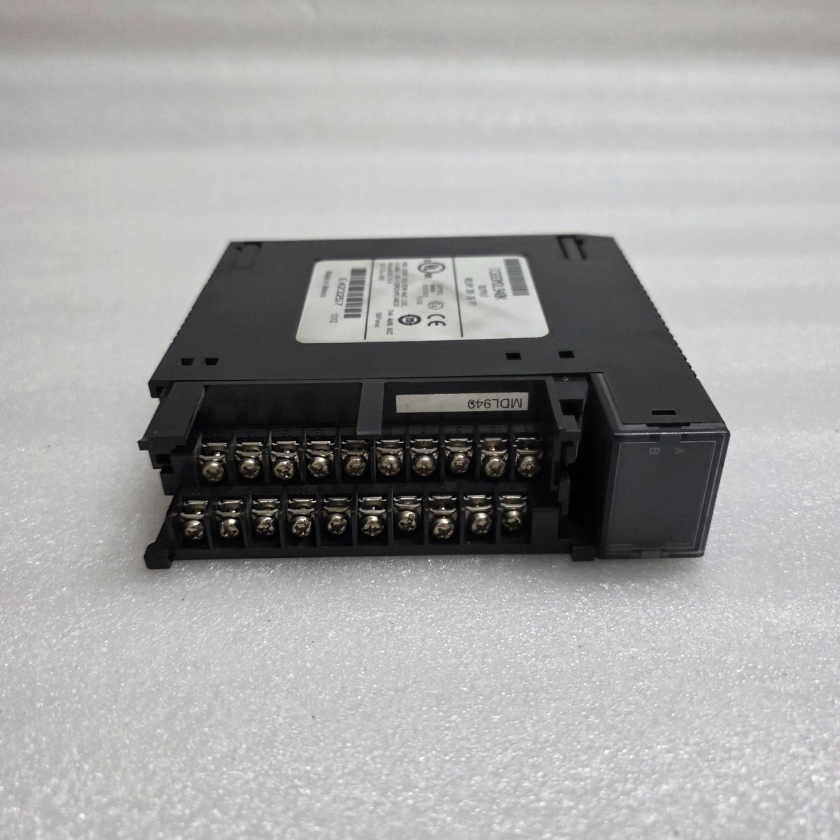 GE FANUC IC693MDL940K RELAY OUTPUT MODULE