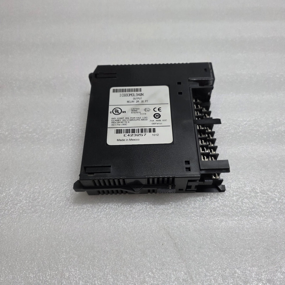 GE FANUC IC693MDL940K RELAY OUTPUT MODULE