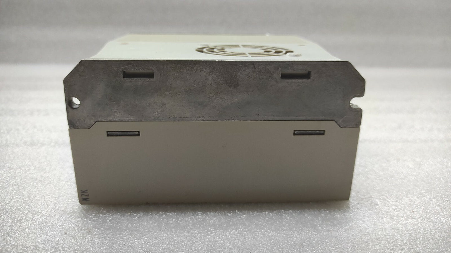 ALLEN BRADLEY CAT 2071-AP8 KINETIX SERVO DRIVE 5.0A