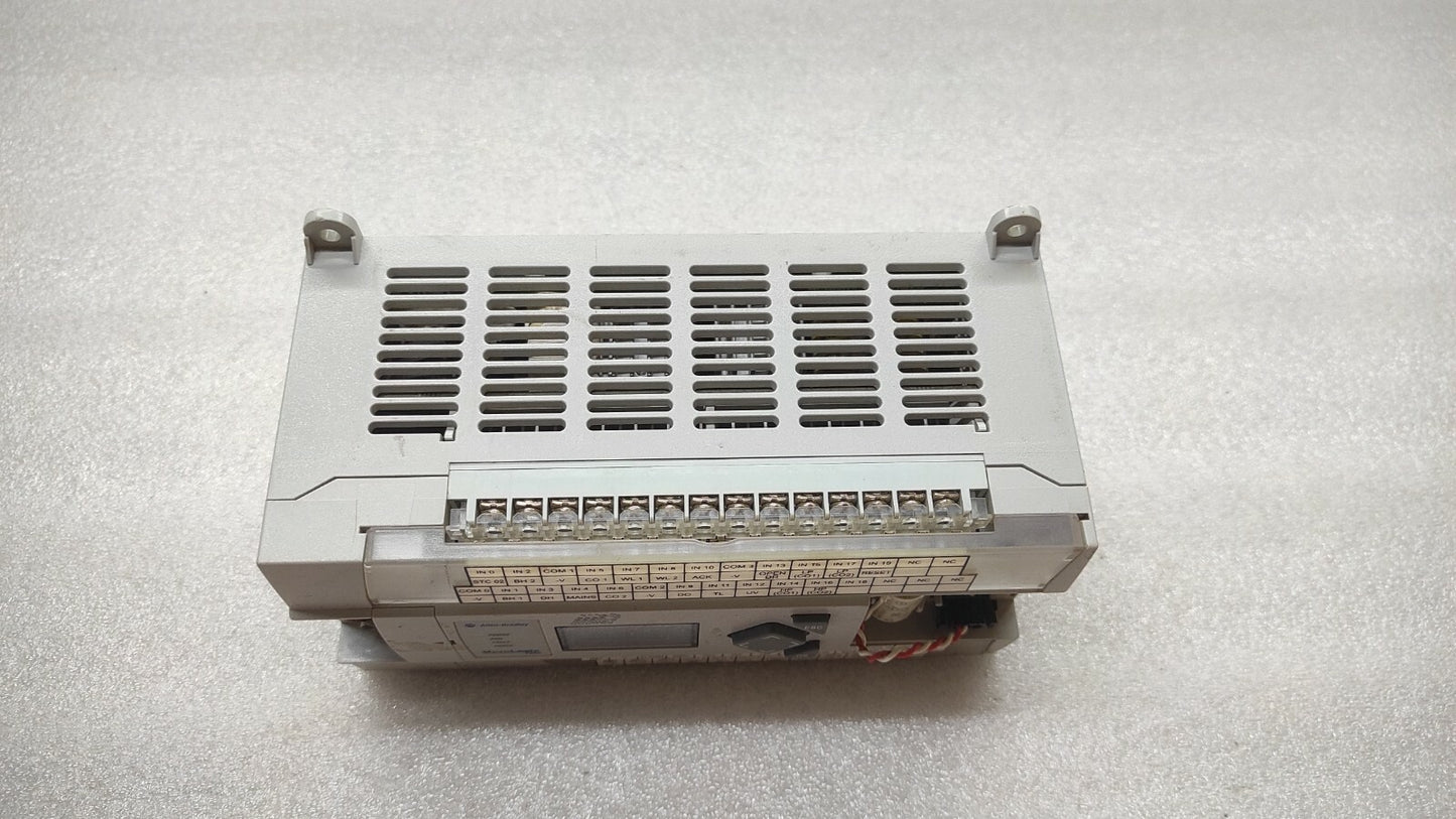 ALLEN BRADLEY CAT 1766-L32BXB MICROLOGIX 1400 32-POINT CONTROLLER 70595
