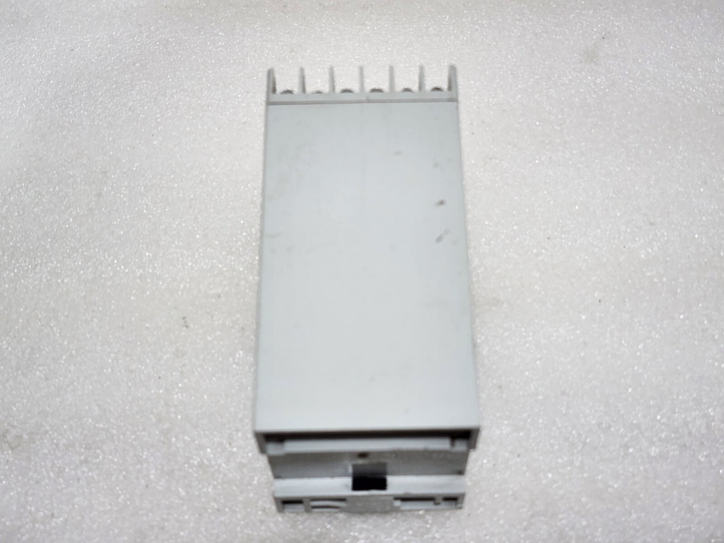 MULTITEK M200V1XVN VOLTAGE RELAY UNDER TRIP 220V