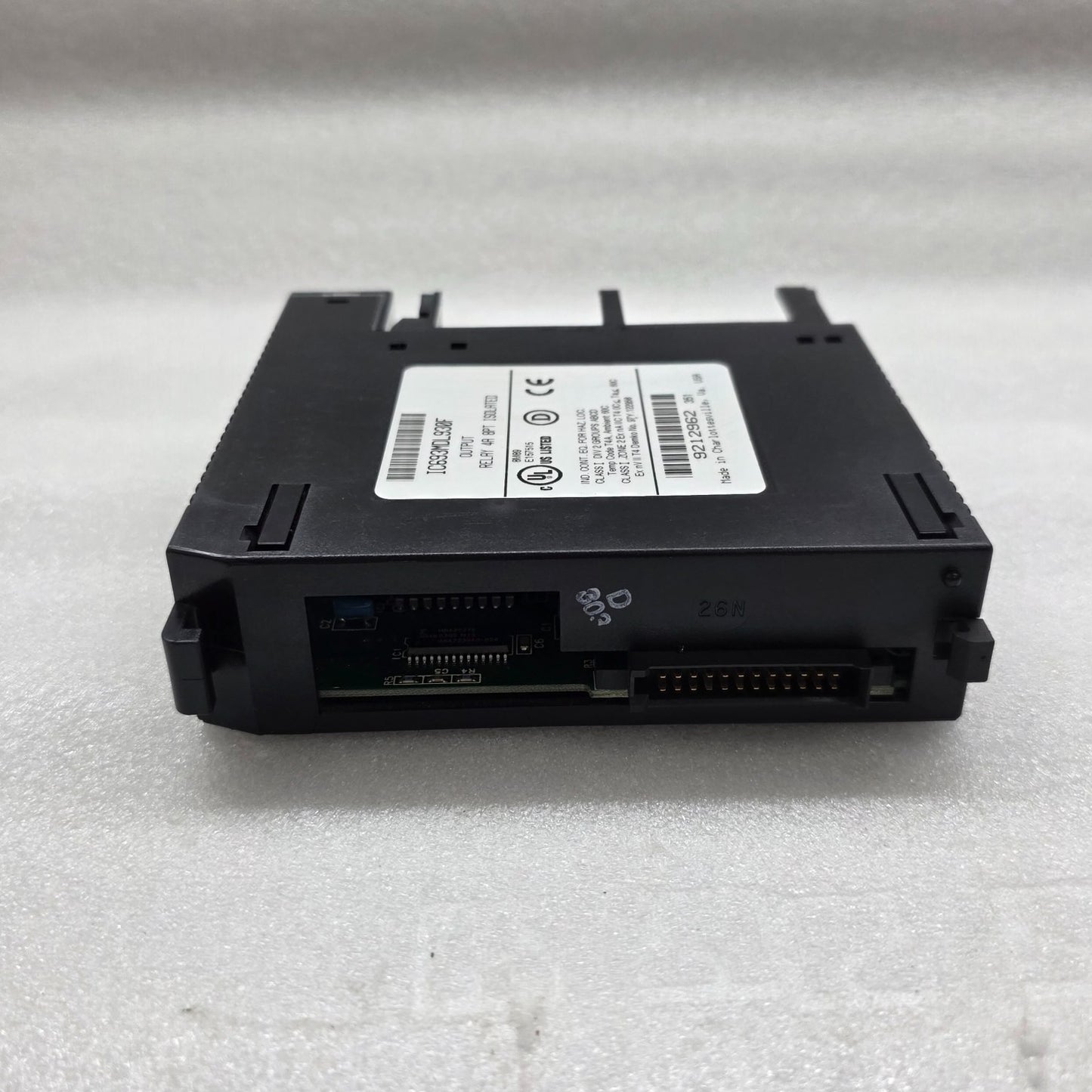 GE FANUC IC693MDL930F 4A ISOLATED RELAY OUTPUT MODULE