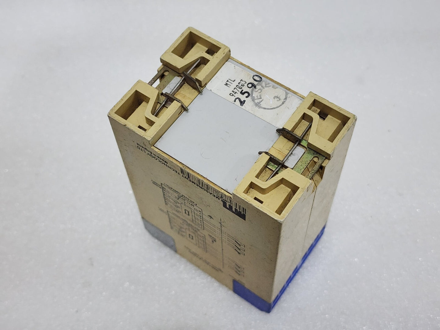 MEASUREMENT TECHNOLOGY MTL2212 3-CH SWITCH OPERATED RELAY 240V