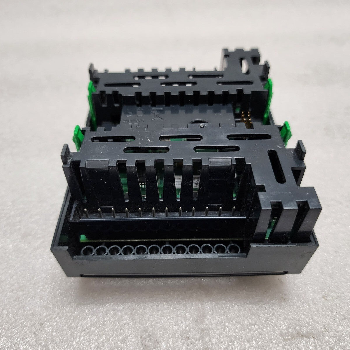 UI-I/AO-4-H SMARTX I/O MODULE SXWUI8A4H10001