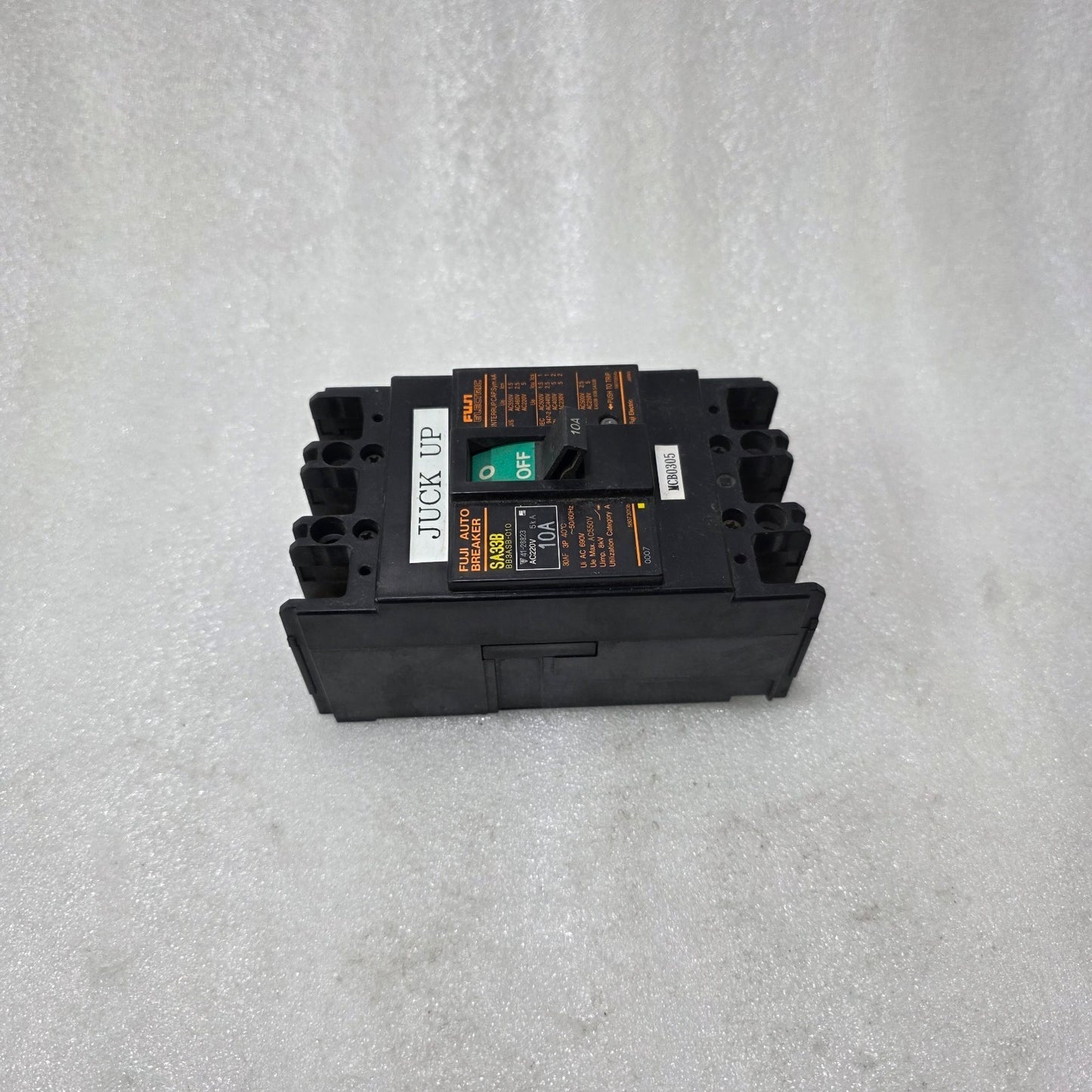 FUJI ELECTRIC SA33B 10A 3 POLE MCCB CIRCUIT BREAKER | 690V AC | 30AF FRAME | 5KA