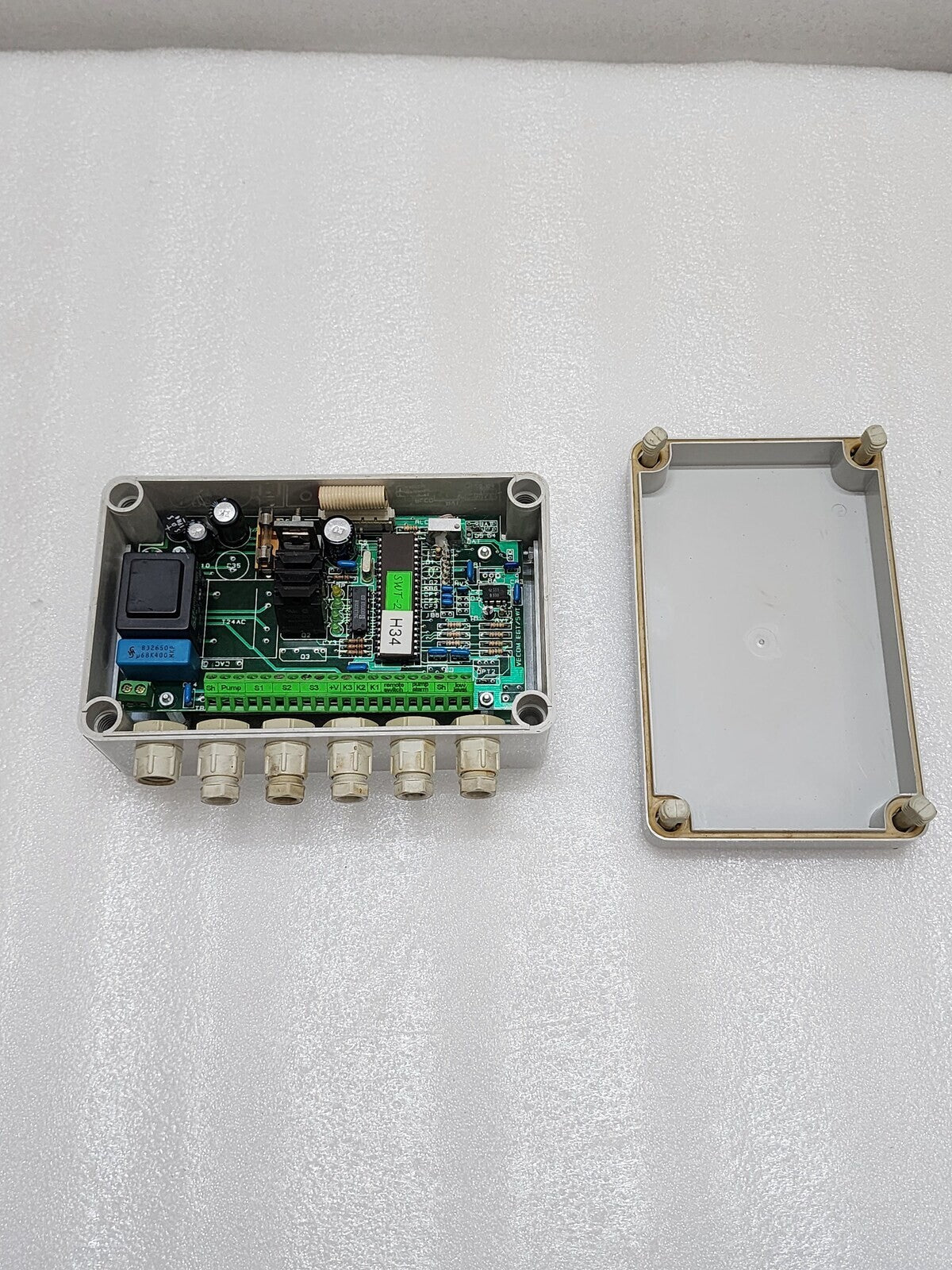 VECOM MARINE  SWT MONITORING EQUIPMENT SWT-2