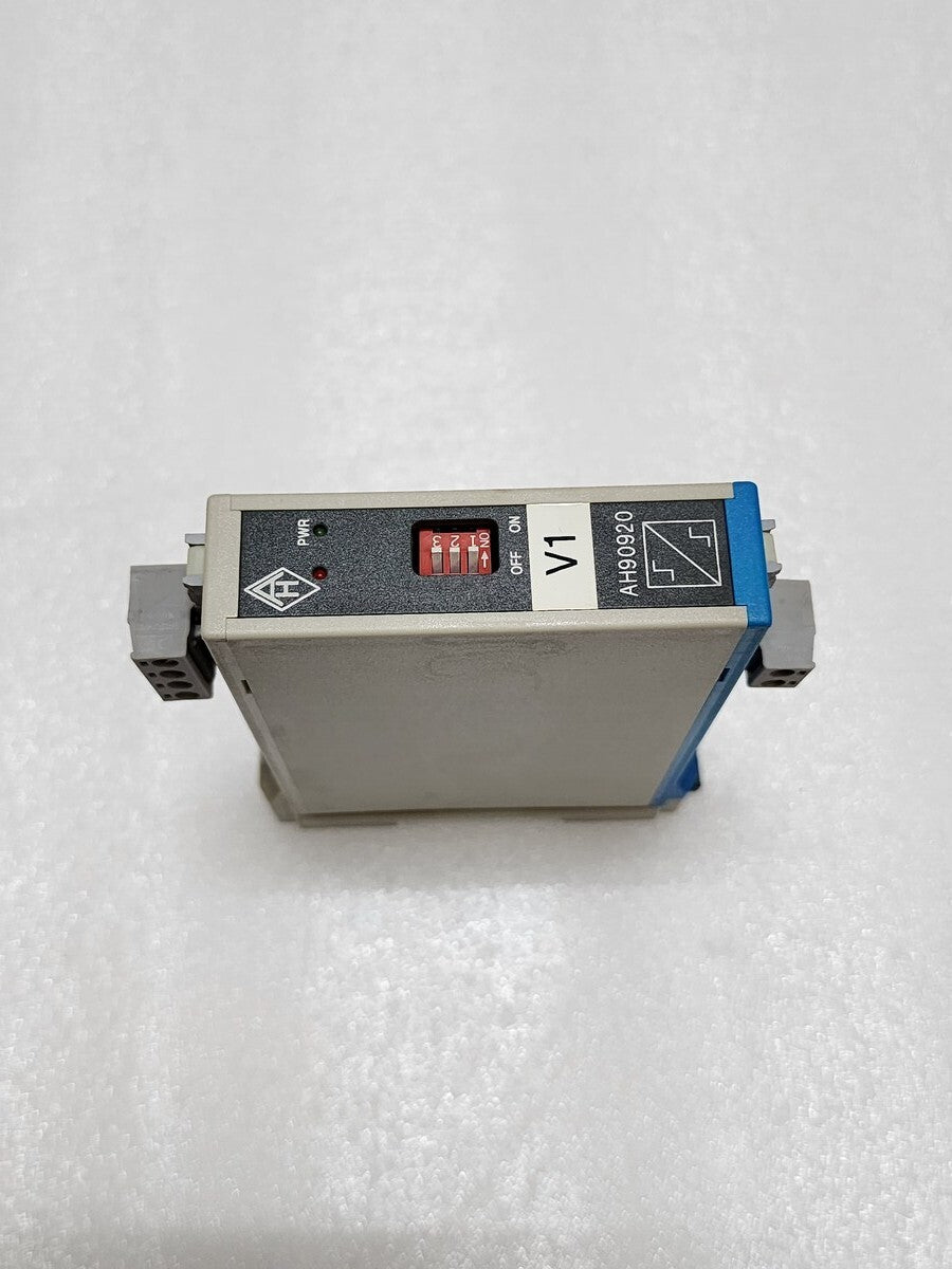 APPARATEBAU HUNDSBACH AH 90920-F3101 SWITCH AMPLIFIER 24V AC/DC