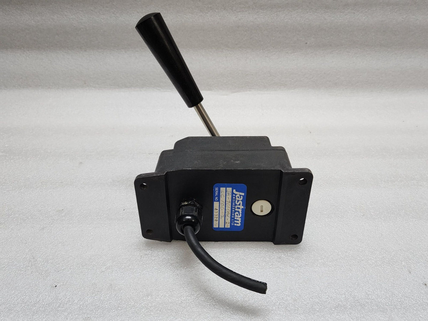 JASTRAM JA-701008-2 LC100-2 FFU LEVER CONTROLLER