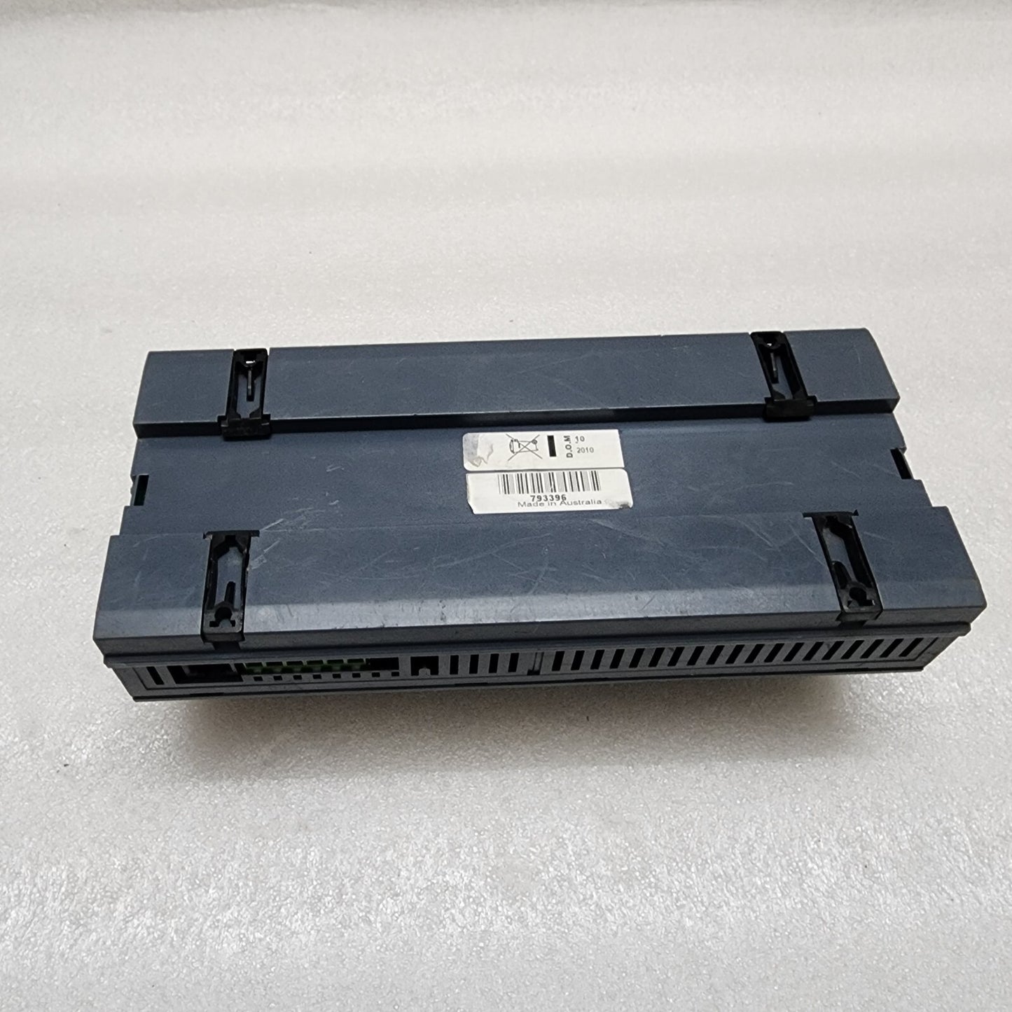 DYNALITE DDLE802 PHASE CUT DIMMER 230V