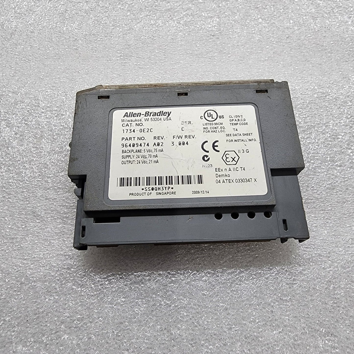 ALLEN BRADLEY 1734-OE2C ANALOG CURRENT OUTPUT MODULE