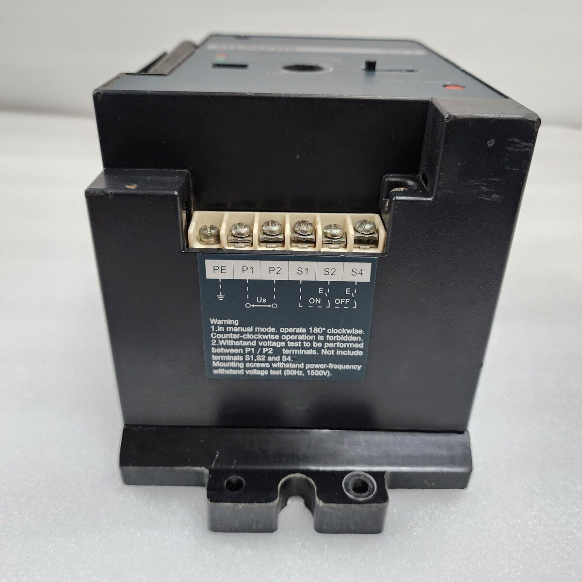 SIEMENS 3VT9400-3MN22 VT400 MOTORIZED OPERATING MECHANISM 220VAC/VDC