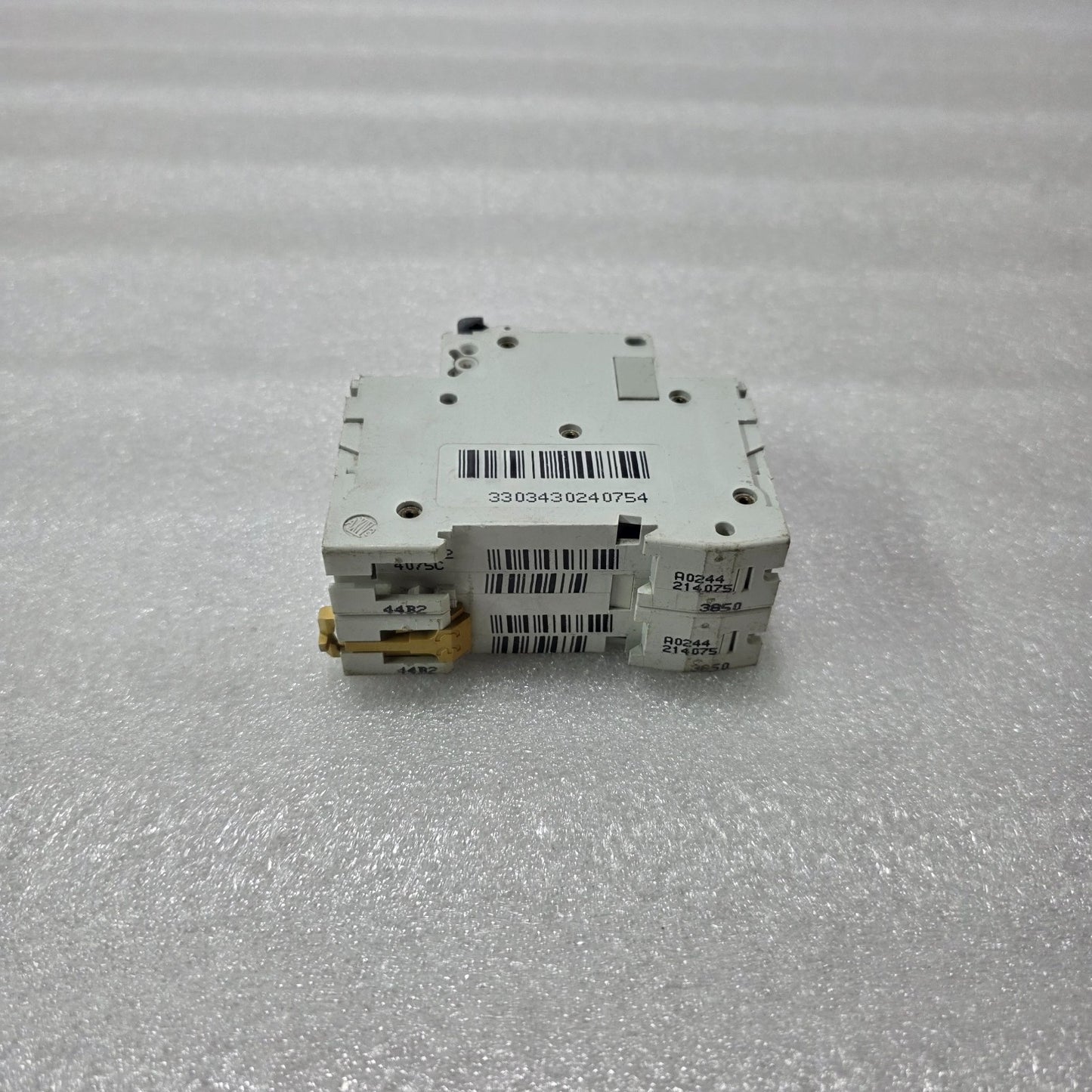MERLIN GERIN MULTI9 C60N B6 2 POLE MCB 6A 400V MINIATURE CIRCUIT BREAKER 6KA