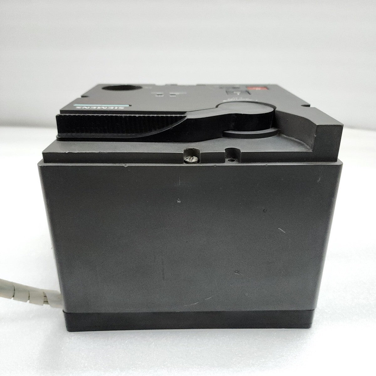 SIEMENS 3VL9600-3MJ00 BREAKER VL IEC 3VL5 6 MOTOR OPERATOR 24VDC