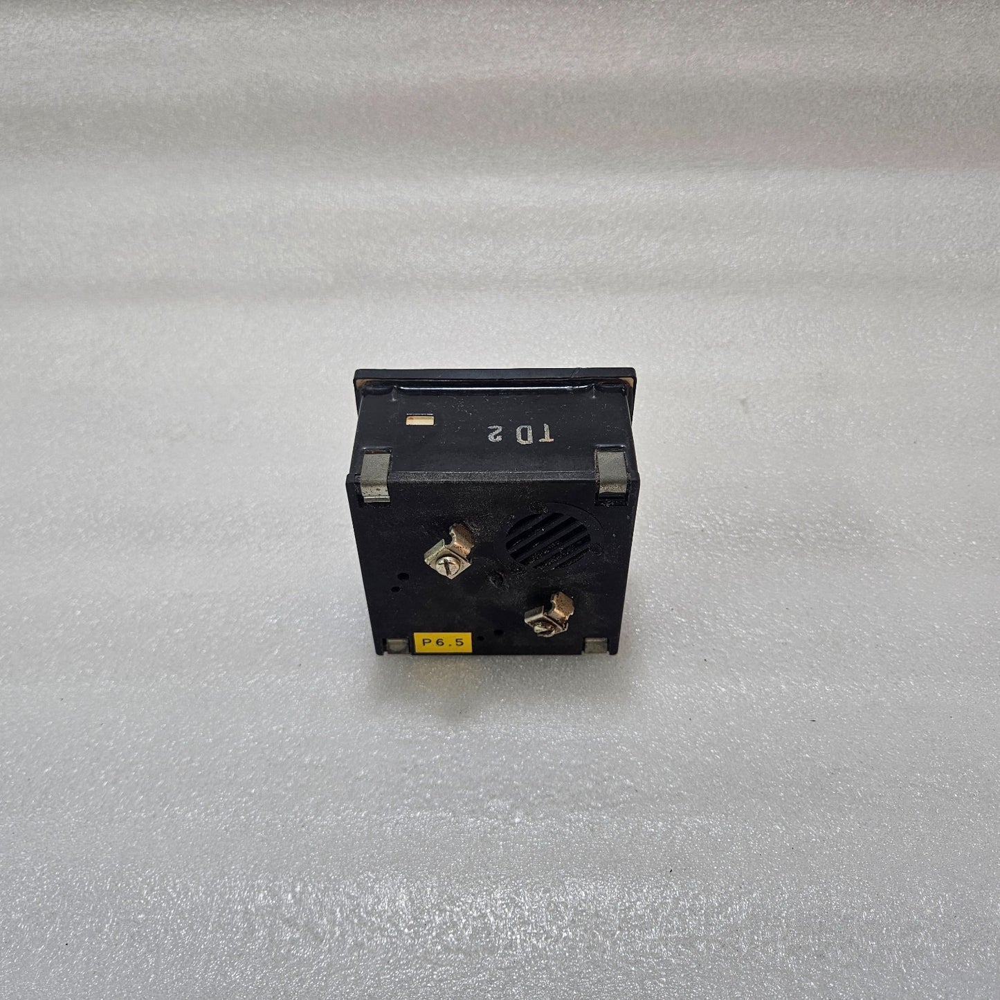 CELSA ANALOG VOLTMETER PANEL METER 0–600V AC