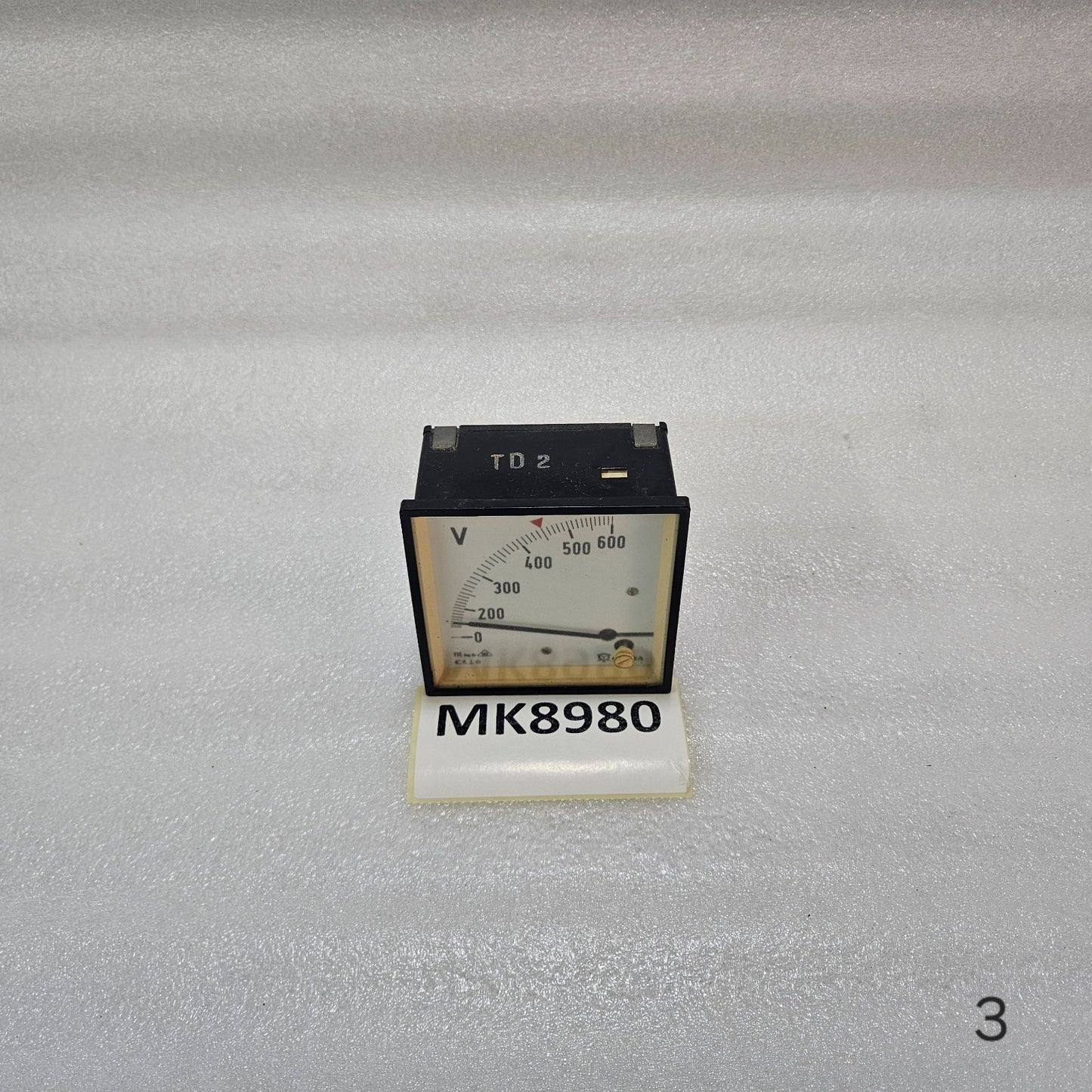 CELSA ANALOG VOLTMETER PANEL METER 0–600V AC