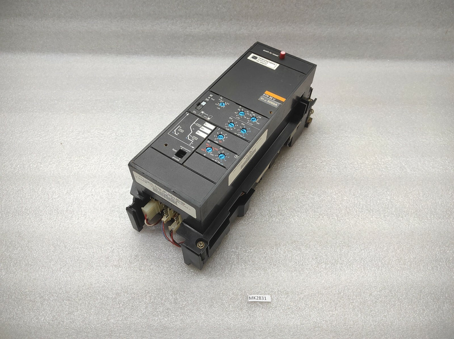 SE STR58U MASTERPACT TRIP UNIT 5000A MERLIN GERIN