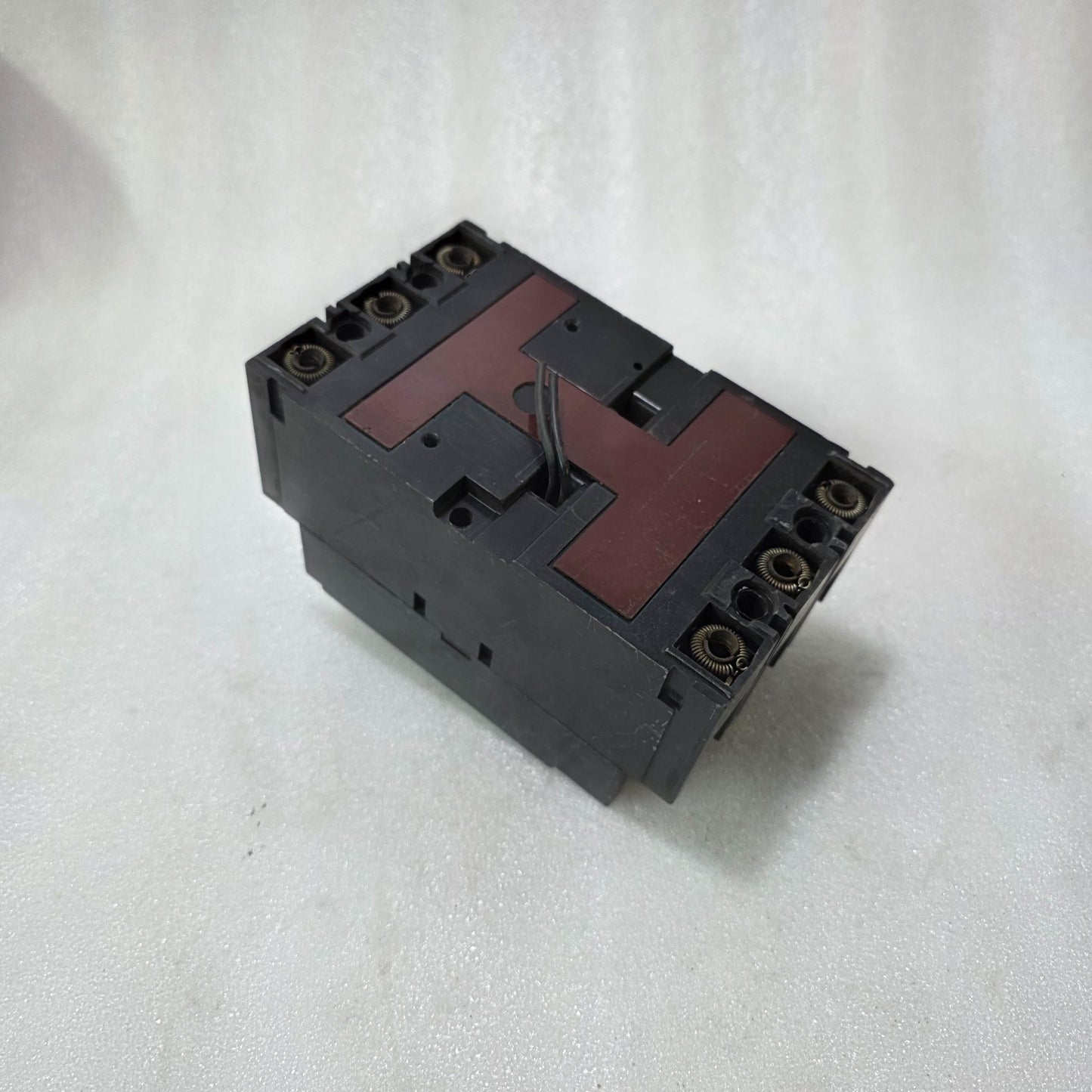HYUNDAI HBH-103 MOLDED CASE CIRCUIT BREAKER 3P 40A 660V MCCB 18KA INDUSTRIAL PRO