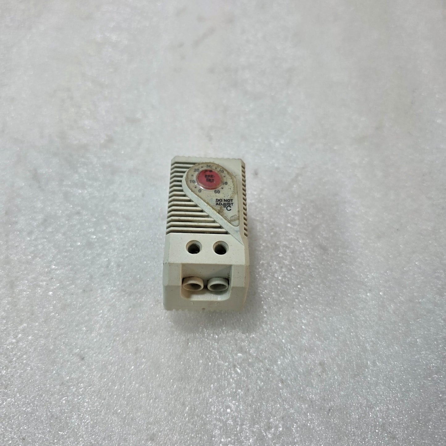 STEGO 1146 NC THERMOSTAT 01146.9-00 – 15A 120VAC / 10A 250VAC PANEL TEMPERATURE