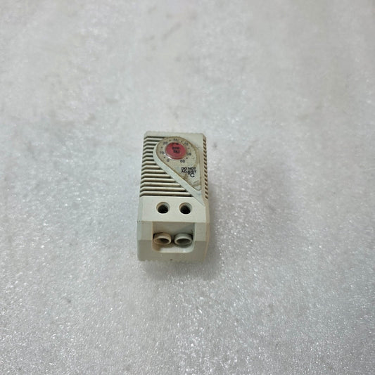 STEGO 1146 NC THERMOSTAT 01146.9-00 – 15A 120VAC / 10A 250VAC PANEL TEMPERATURE