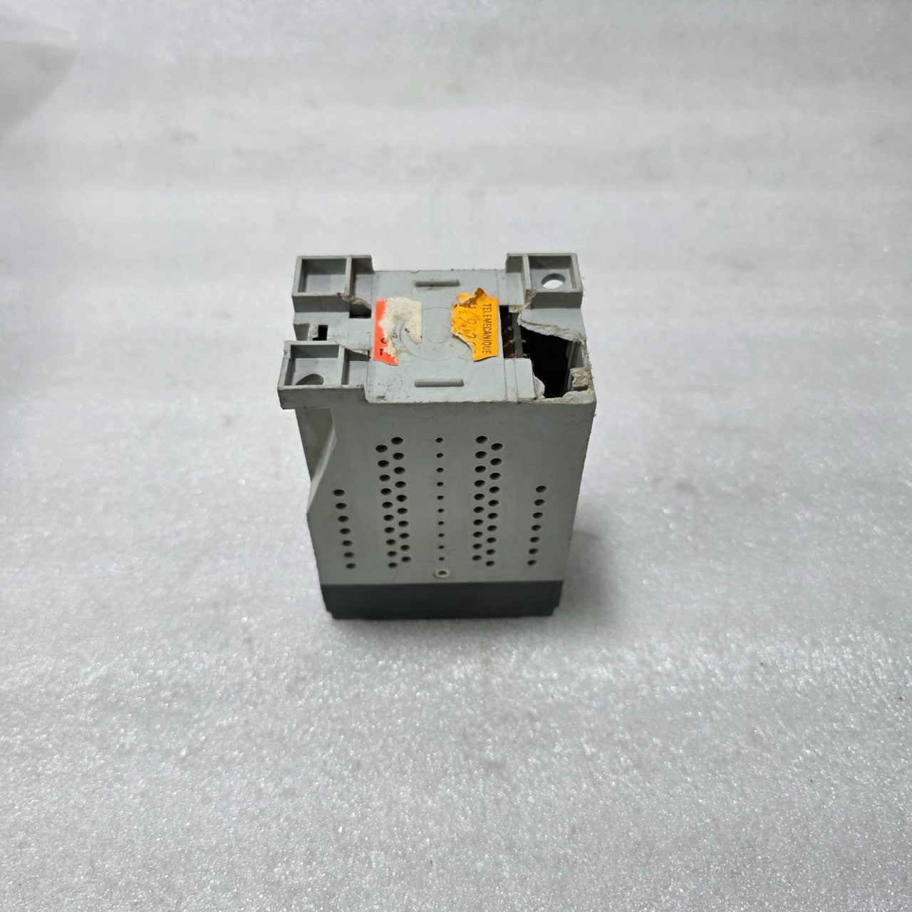 TELEMECANIQUE NY2 B21 INTRINSICALLY SAFE CONTROL RELAY MODULE | 110/220VAC 50/60