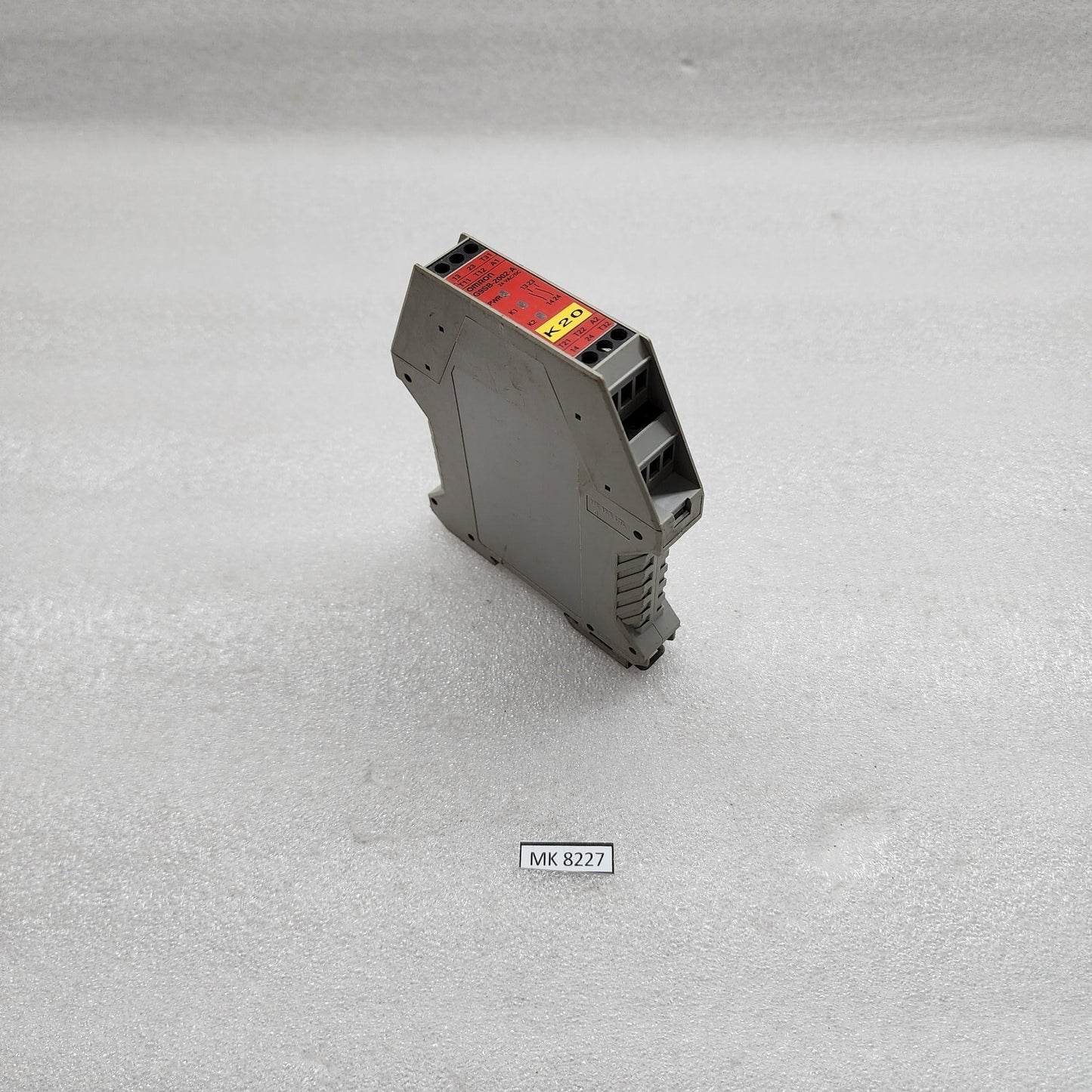 OMRON G9SB-2002-A SAFETY RELAY UNIT 24VAC/DC