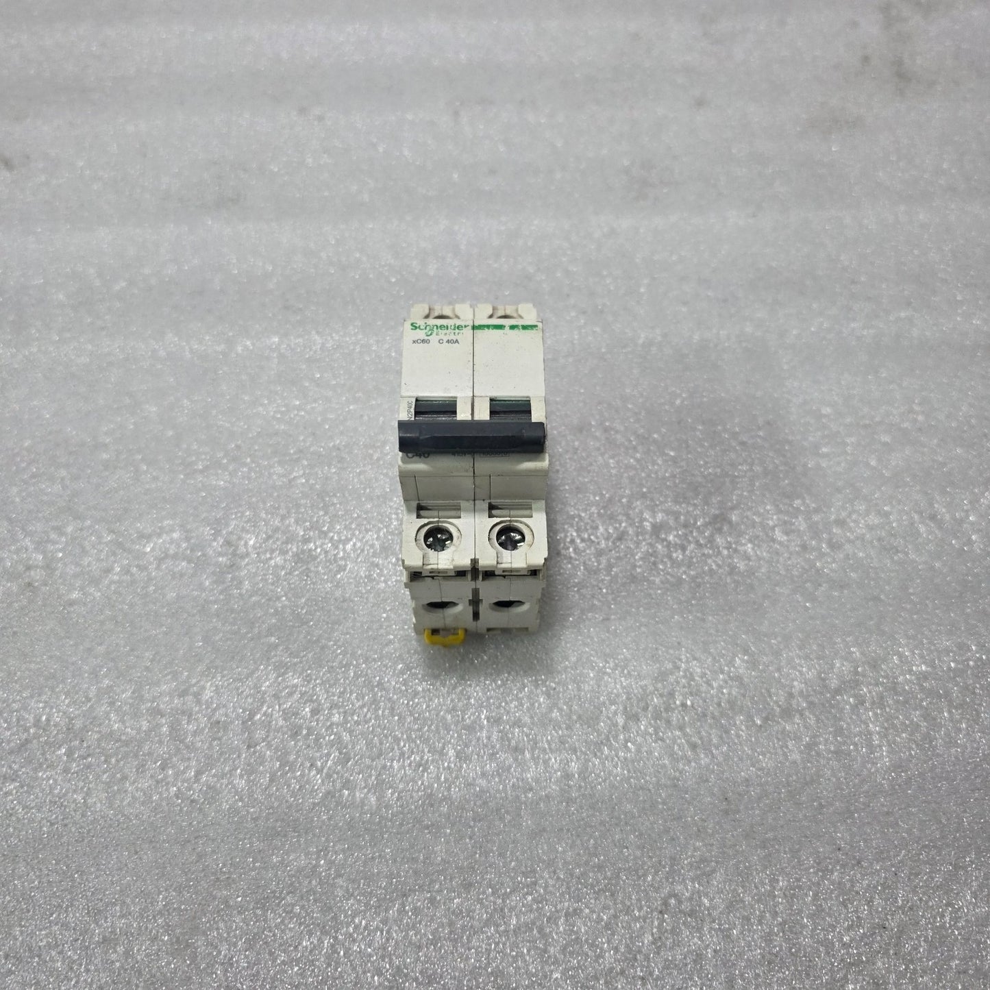 S ELECTRIC XC60 C40A 2 POLE MINIATURE CIRCUIT BREAKER MCB 40A 415V