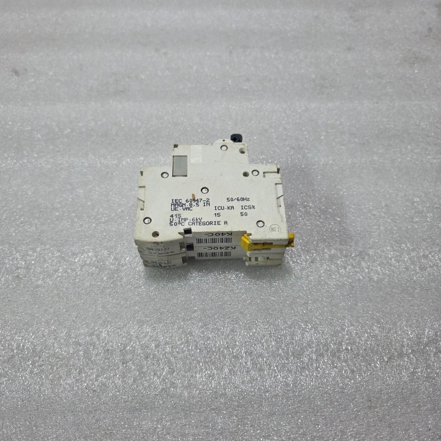 S ELECTRIC XC60 C40A 2 POLE MINIATURE CIRCUIT BREAKER MCB 40A 415V