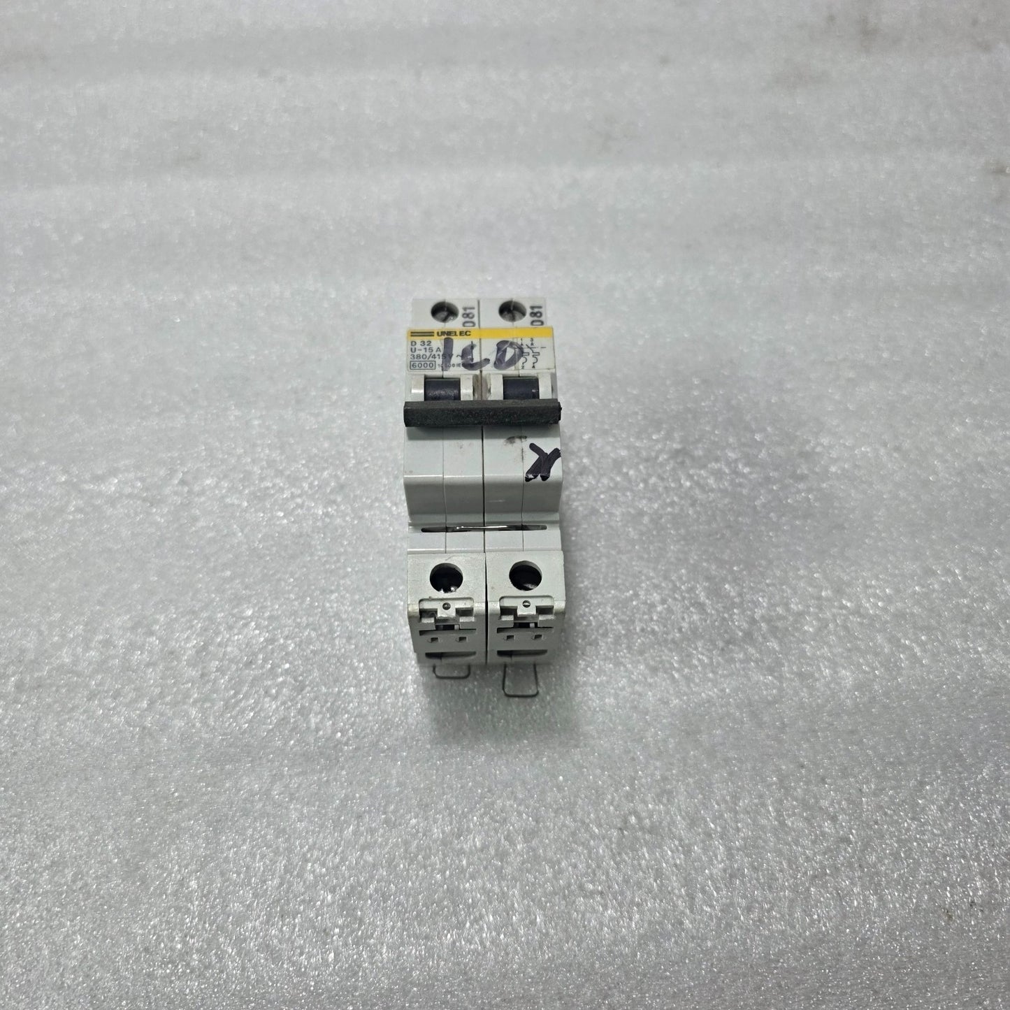 UNEL EC D32 U-15A 15A 2 POLE MCB CIRCUIT BREAKER 380/415V 6KA