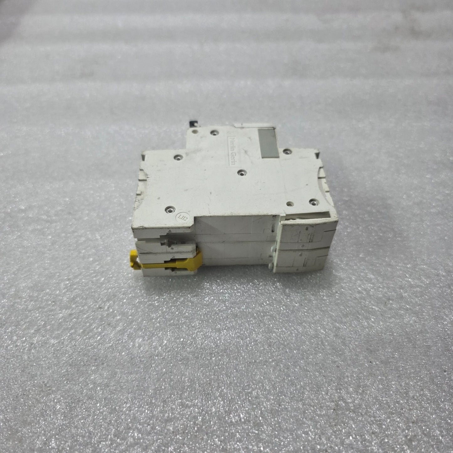 S ELECTRIC IC60N C6A 2 POLE MINIATURE CIRCUIT BREAKER MCB 6A 415V
