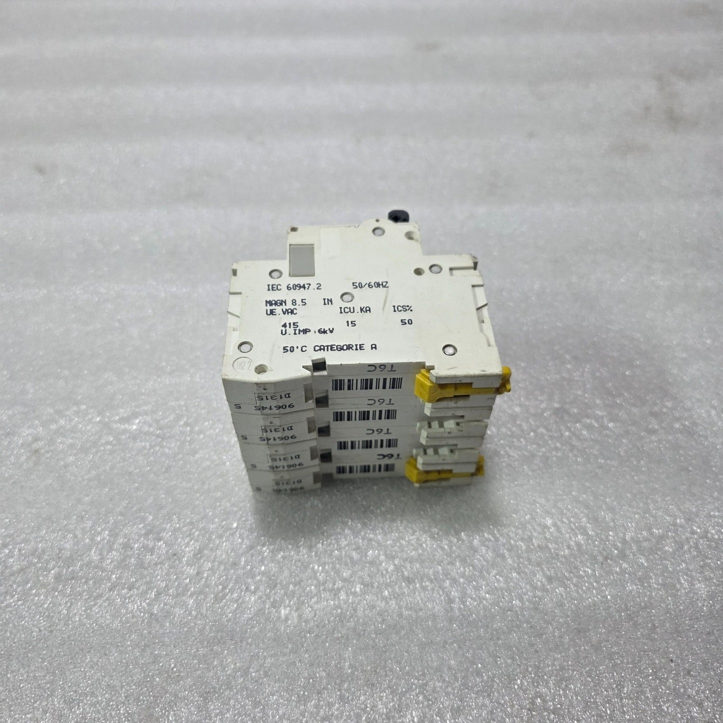S ELECTRIC XC60 C6A 4 POLE MINIATURE CIRCUIT BREAKER 6A 415V MCB