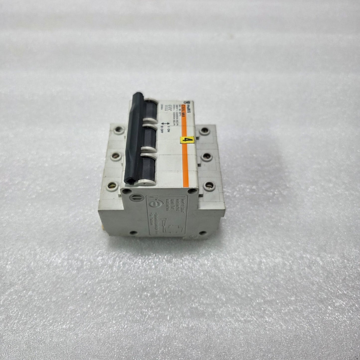 MERLIN GERIN MULTI 9 C32L-MA 32A 3 POLE MAGNETIC MOTOR PROTECTION CIRCUIT BREAKE
