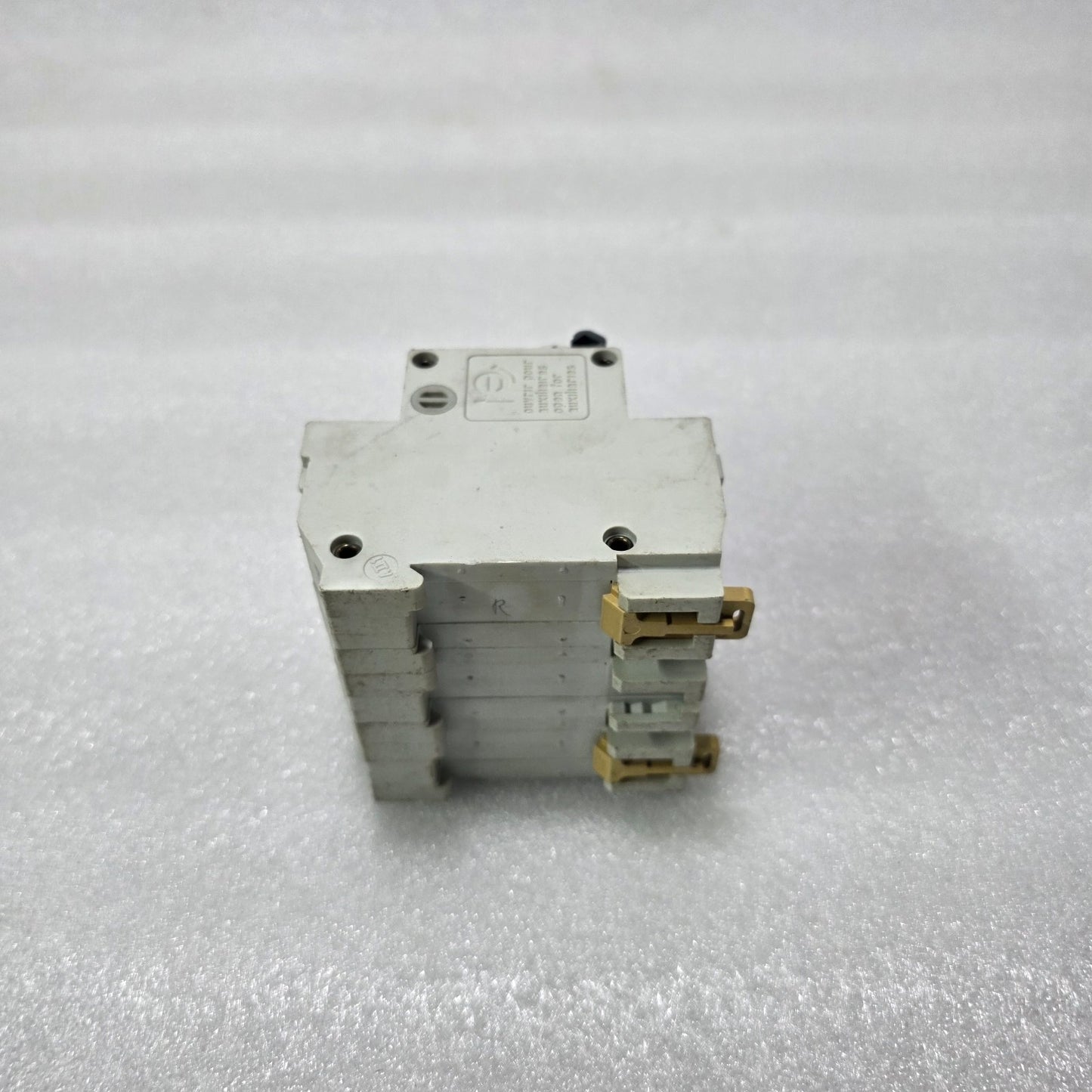 MERLIN GERIN MULTI 9 C32L-MA 32A 3 POLE MAGNETIC MOTOR PROTECTION CIRCUIT BREAKE