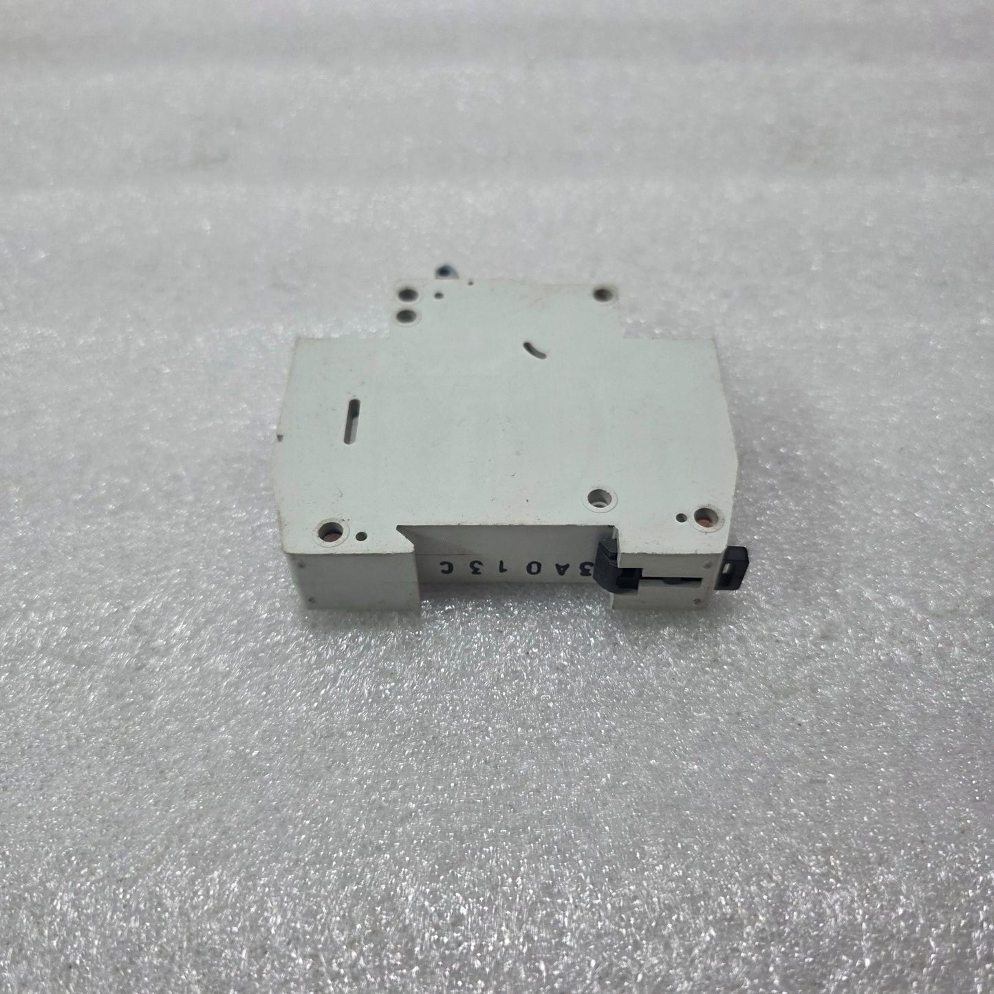 ALLEN BRADLEY 1492-SP1C130 C13 13A SINGLE POLE MINIATURE CIRCUIT BREAKER 240/415