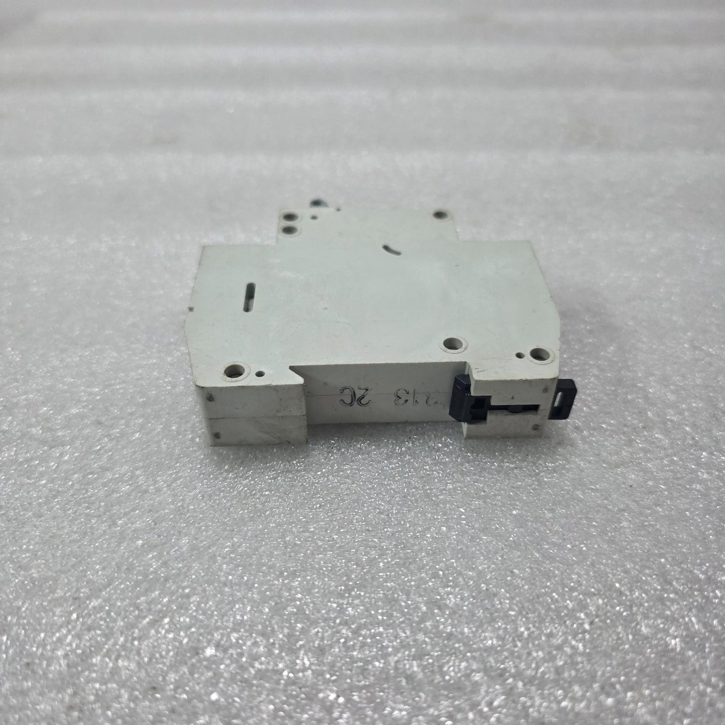 ALLEN BRADLEY 1492-SP1C020 C2 2A SINGLE POLE MINIATURE CIRCUIT BREAKER 240/415VA