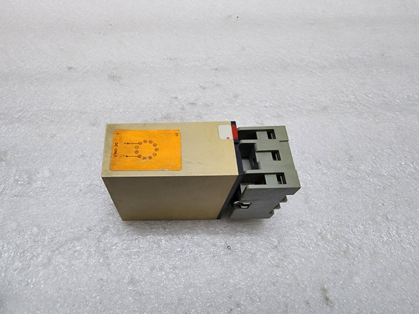 ELECTROMATIC S-SYSTEM SA105724 DELAY ON OPERATE 24VDC