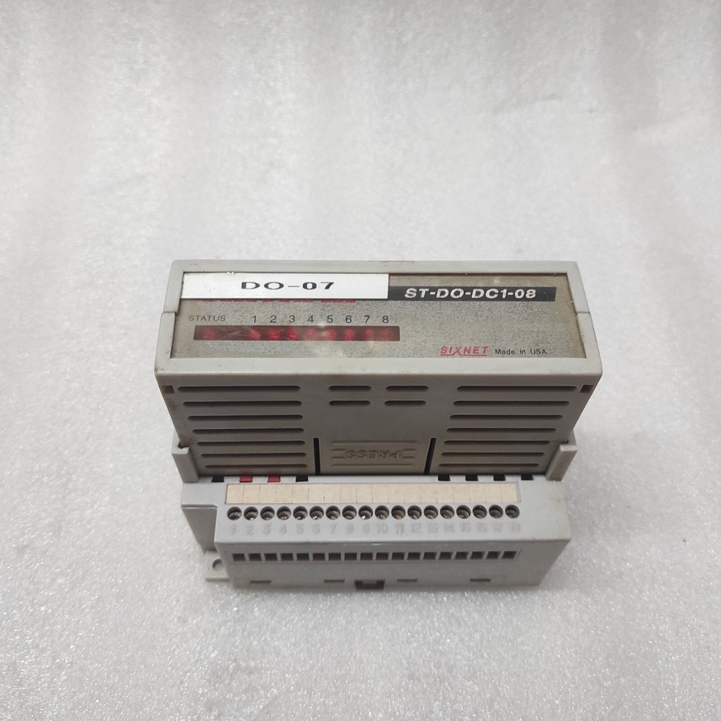 SIXNET ST-DO-DC1-08 8-DISCRETE OUTPUT MODULE ST-DO-DC1-08UB