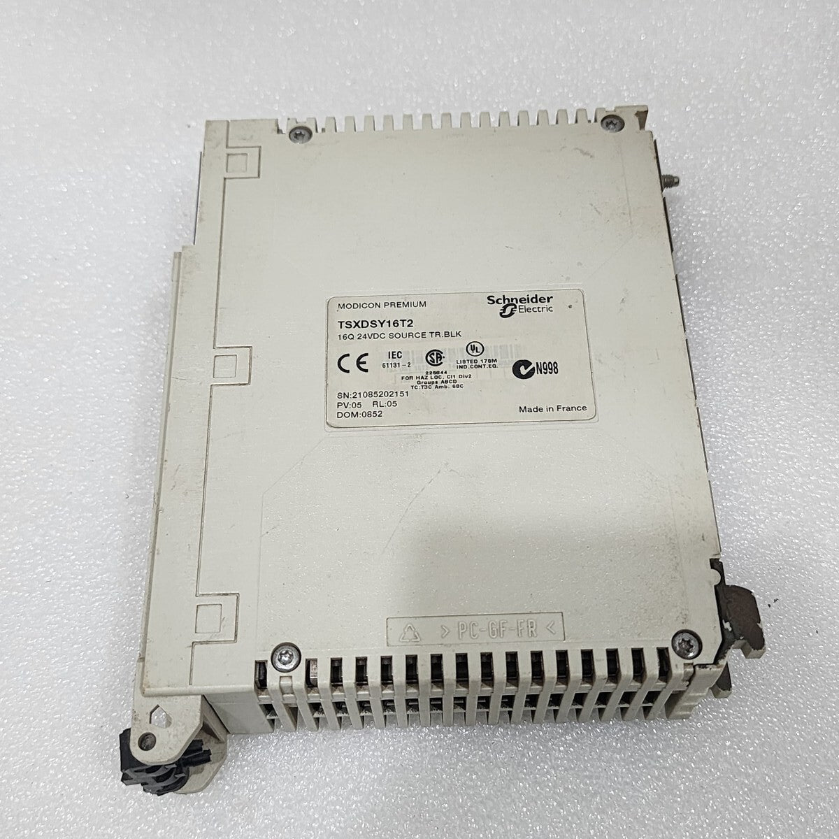 SE TSXDSY16T2 16Q 24VDC SOURCE TR BLK